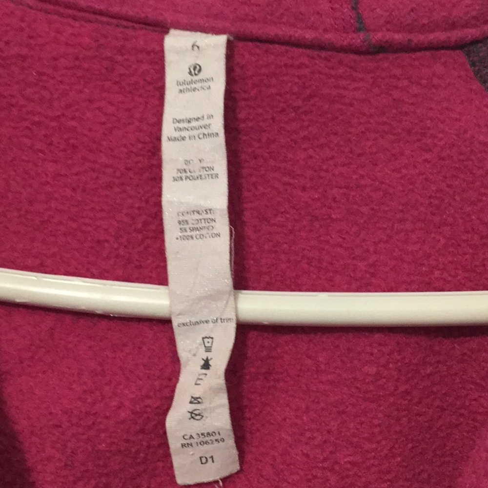 Lululemon - Picture 2 of 4